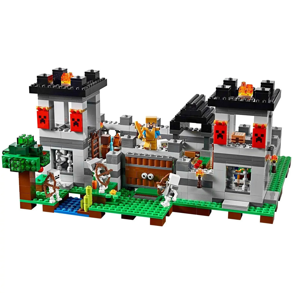 LEGO [Minecraft] - The Fortress Building Set - Minifig-scale Series (21127)